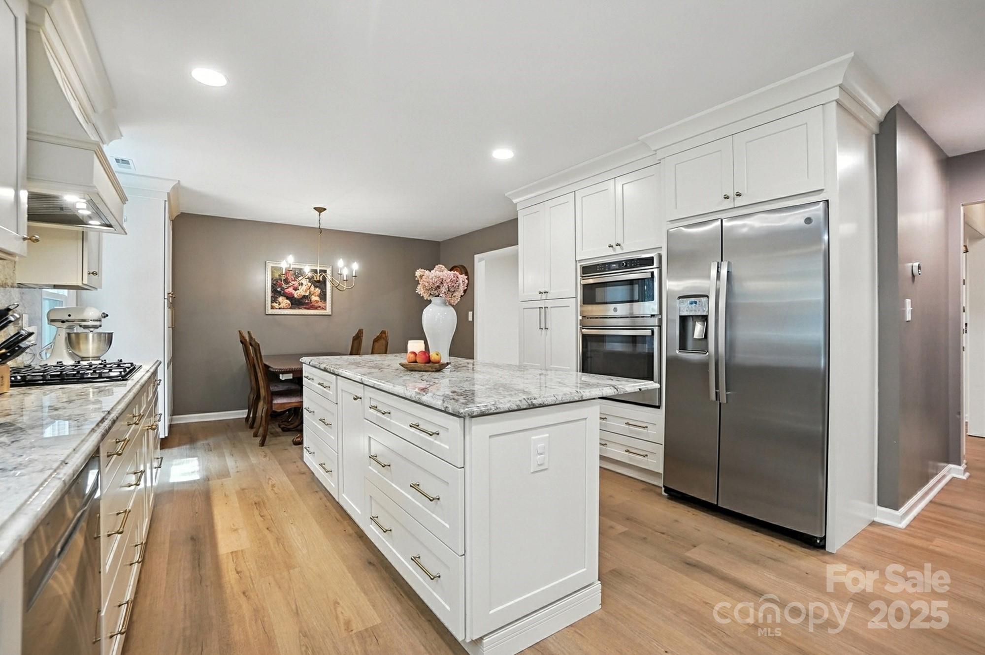 7551 Yellow Pine Court