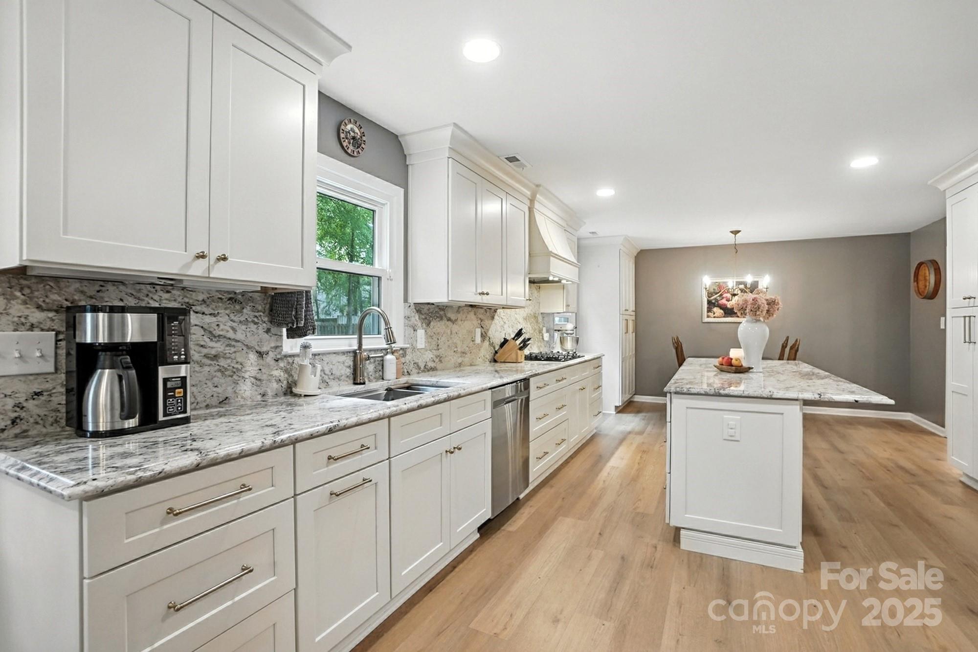 7551 Yellow Pine Court