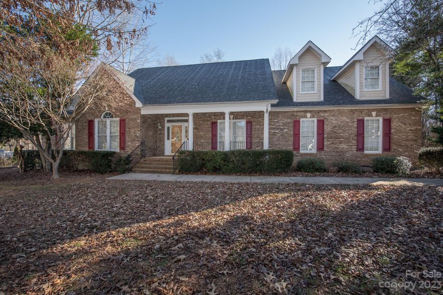 Nestled in a serene neighborhood, this upcoming gem features 3 beds, 3 baths, a bonus room, and delightful covered front and back porches – perfect for enjoying the outdoors. The heart of the home boasts a kitchen illuminated by a charming skylight.