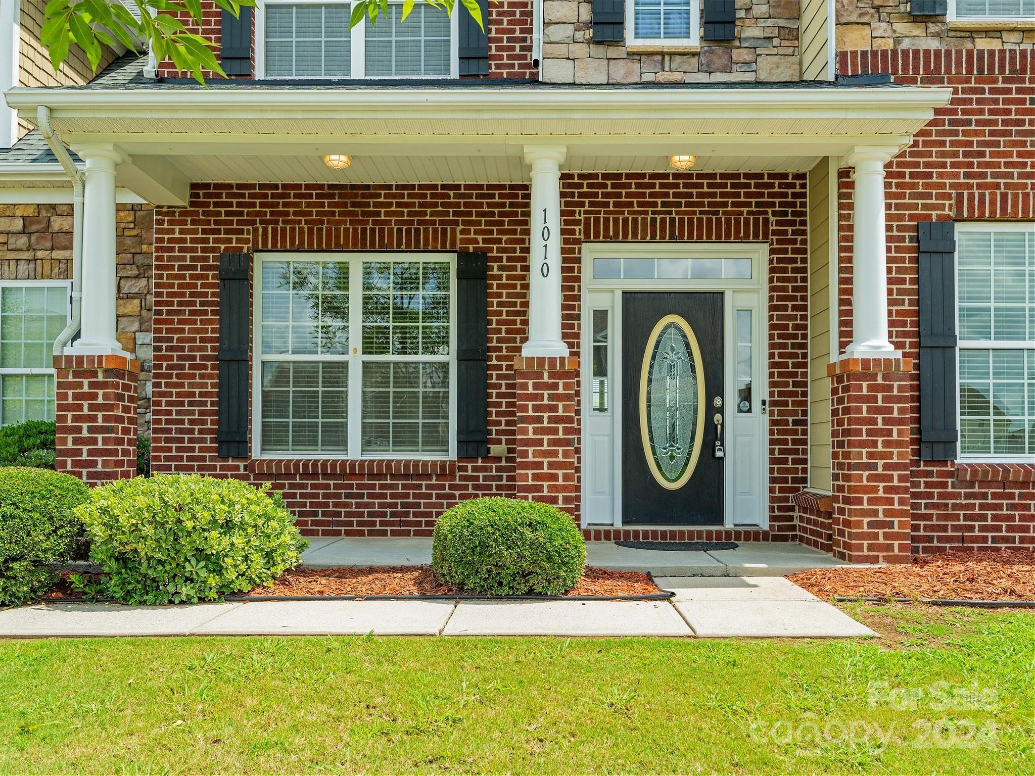 Fieldstone Farm - Residential