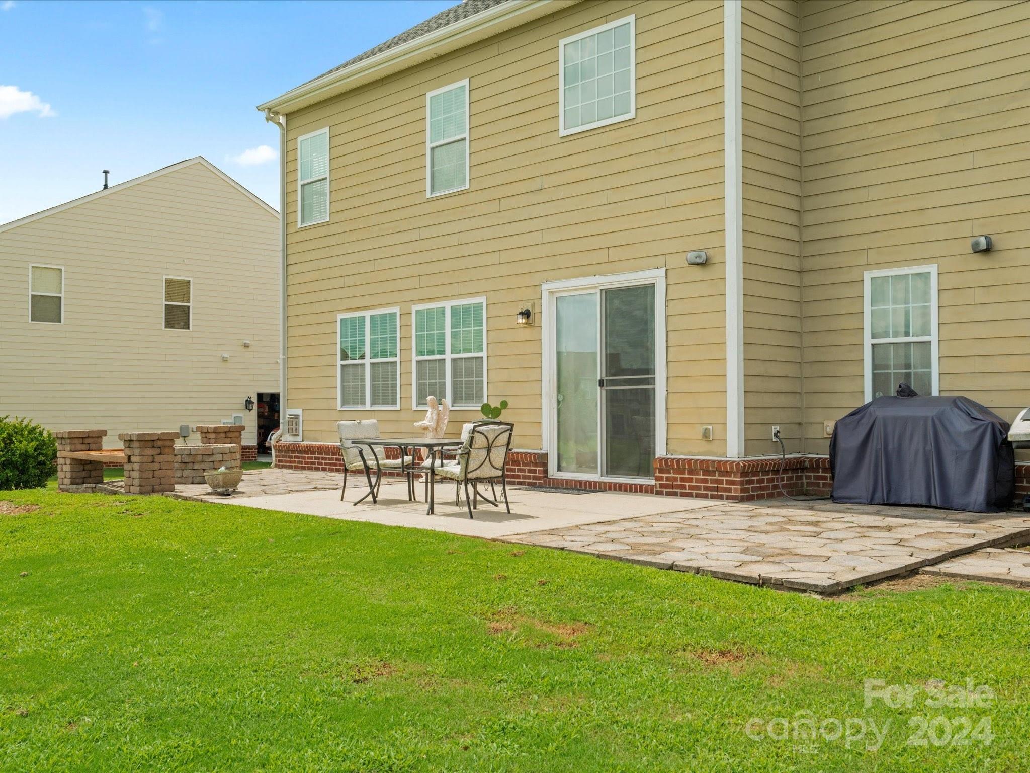 Fieldstone Farm - Residential