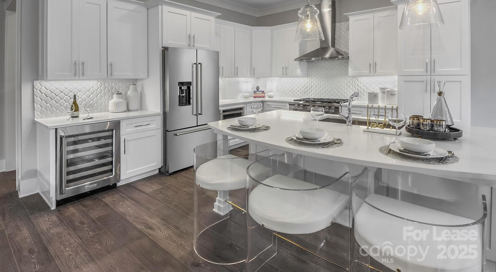 Charlotte, North Carolina 28207, United States, 3 Bedrooms Bedrooms, ,3 BathroomsBathrooms,Residential,Active,189948