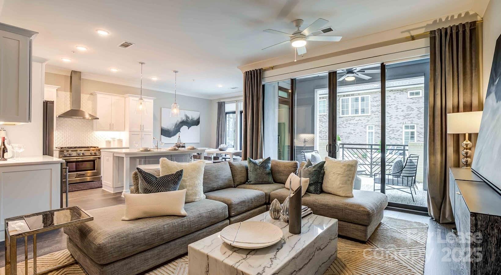 Charlotte, North Carolina 28207, United States, 3 Bedrooms Bedrooms, ,3 BathroomsBathrooms,Residential,Active,189948