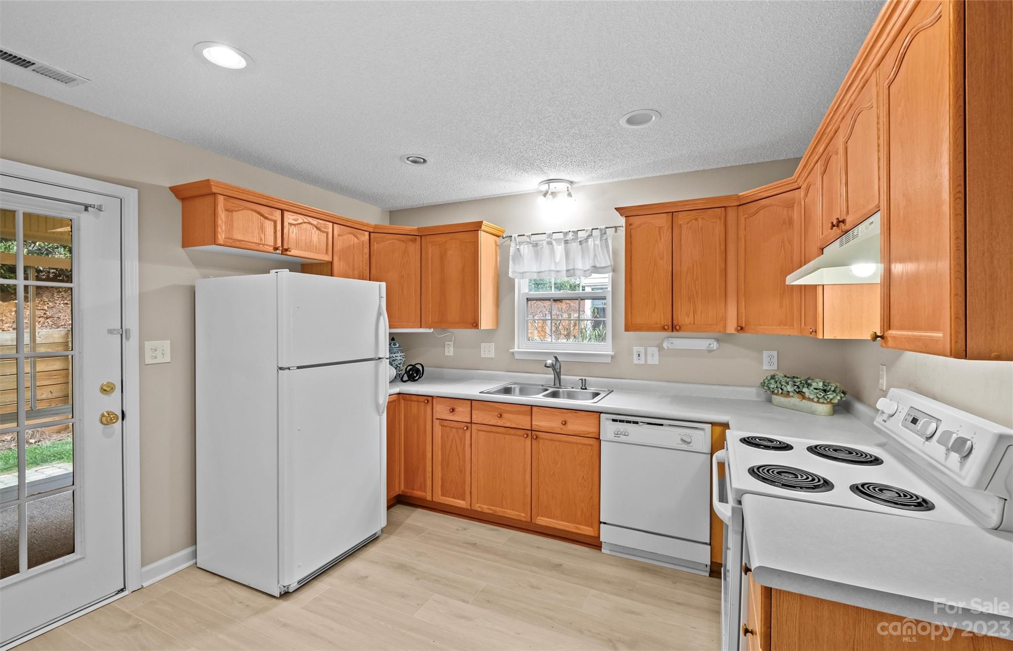 The Villages At Oak Tree - Residential
