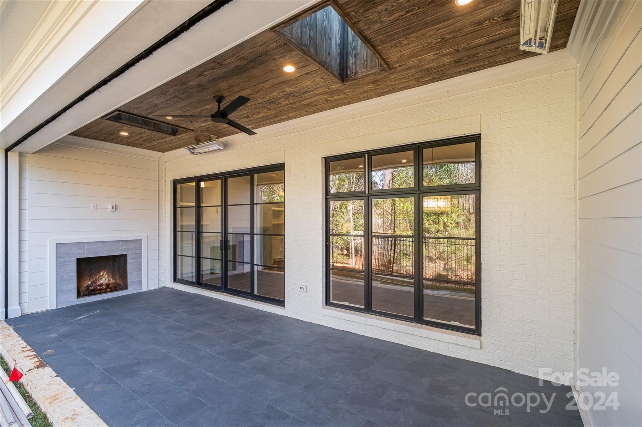 Seven Oaks - Residential