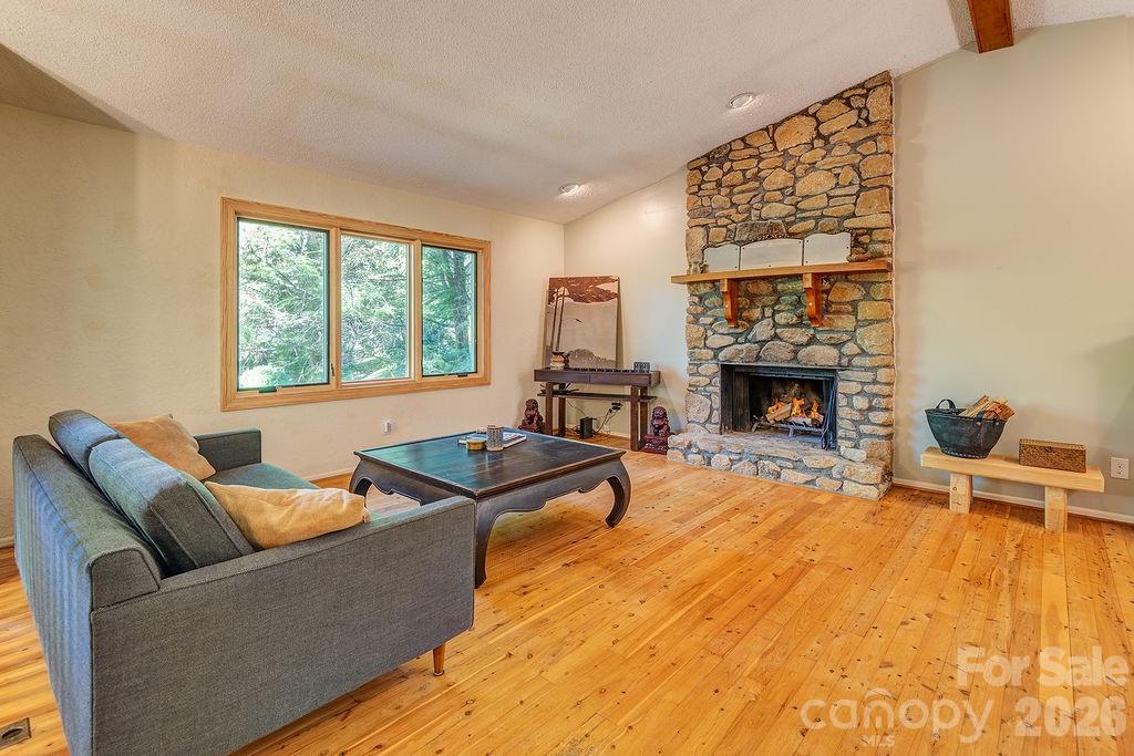 5 Brook Terrace