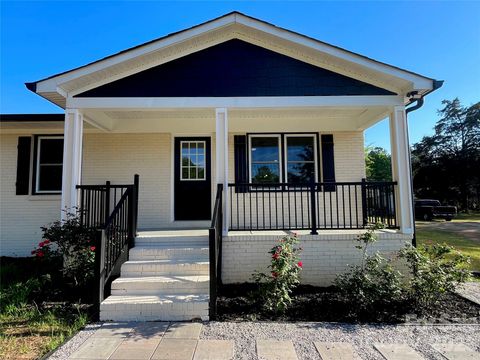 Photo of 102 Arbor Court, Chester, SC 29706 (MLS # 4370812)