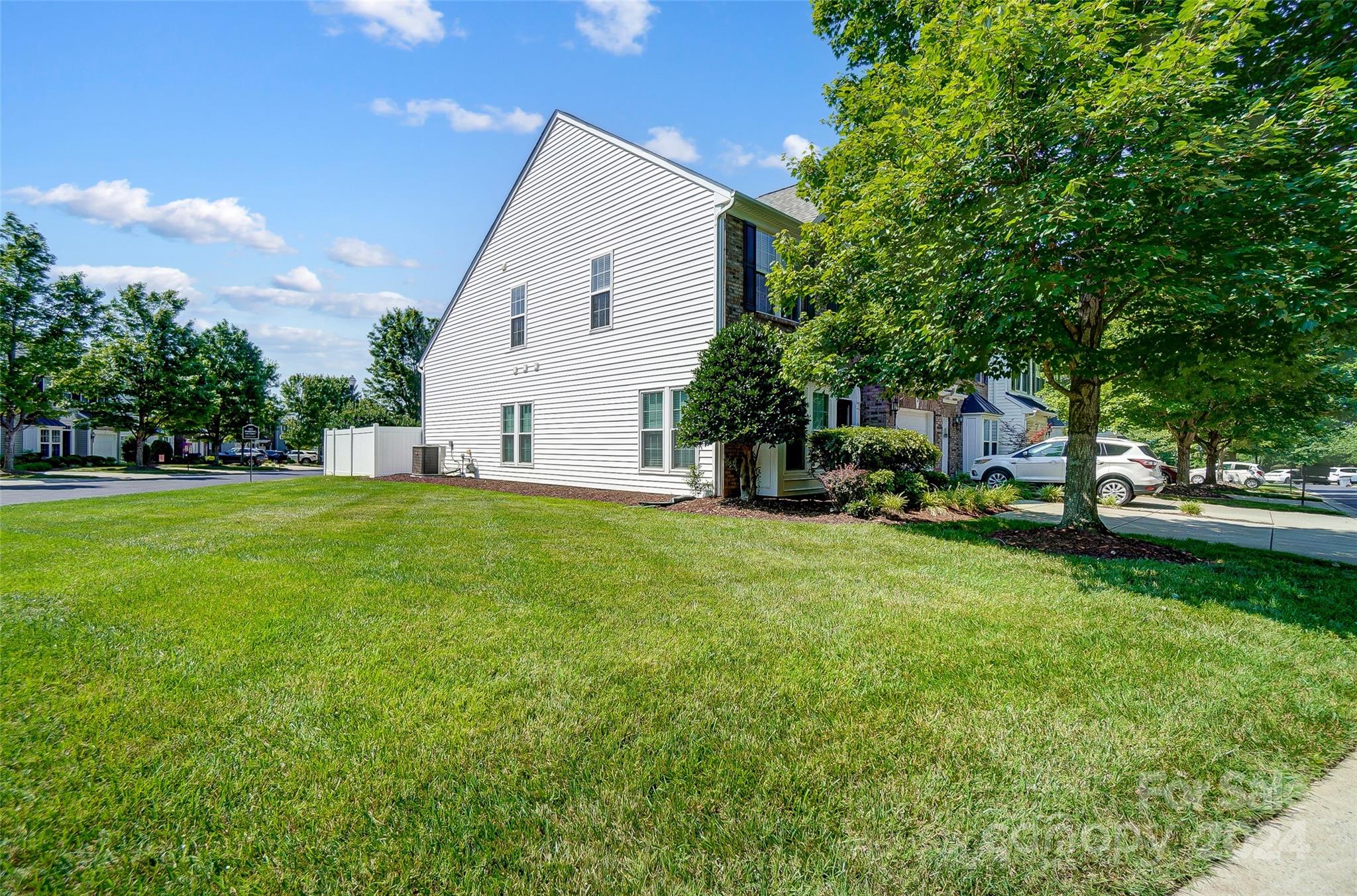 Fairway Townes - Residential