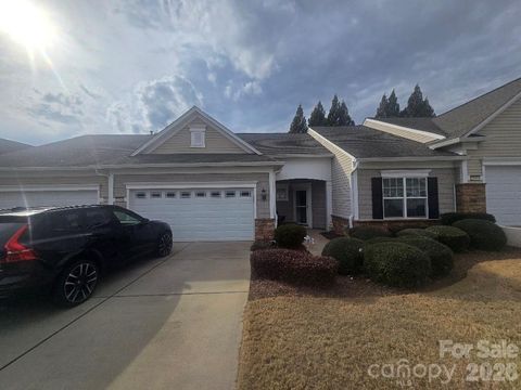 Photo of 29048 Eagle Lane, Fort Mill, SC 29707 (MLS # 4340431)