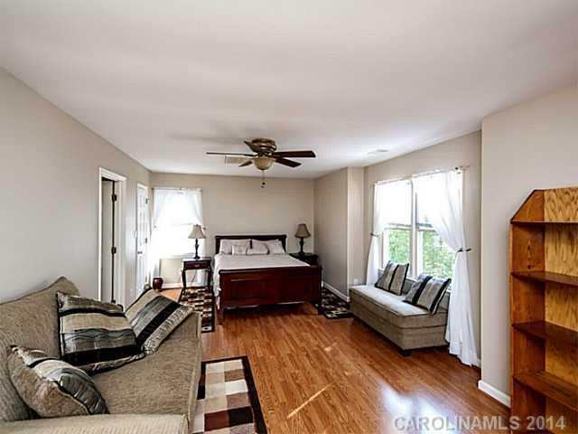 Hampton Green - Residential