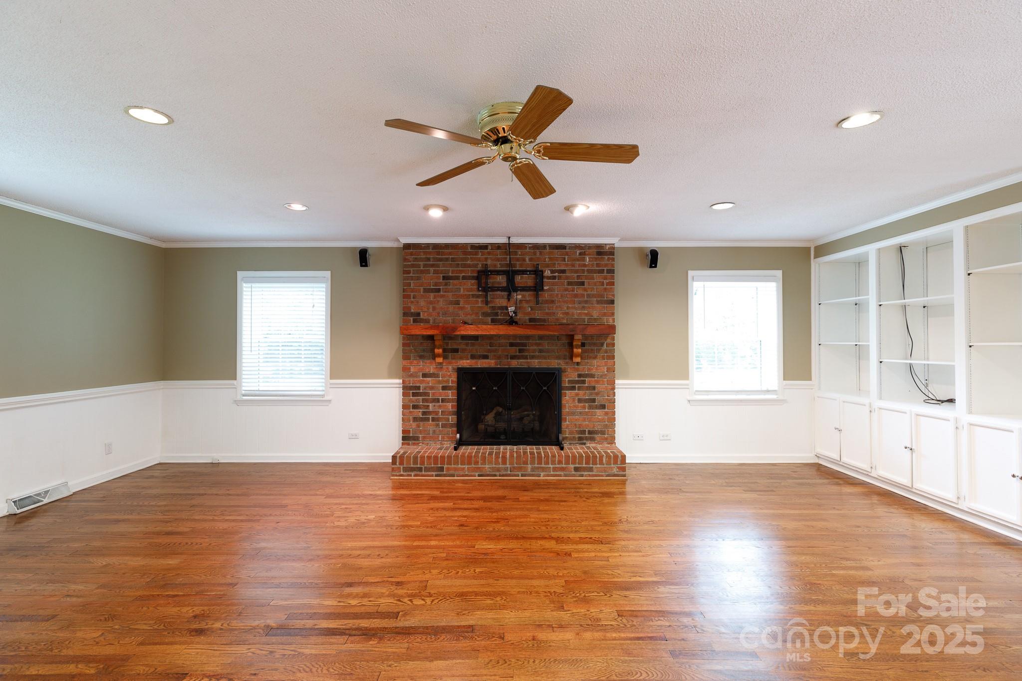 Camelot Woods - Residential