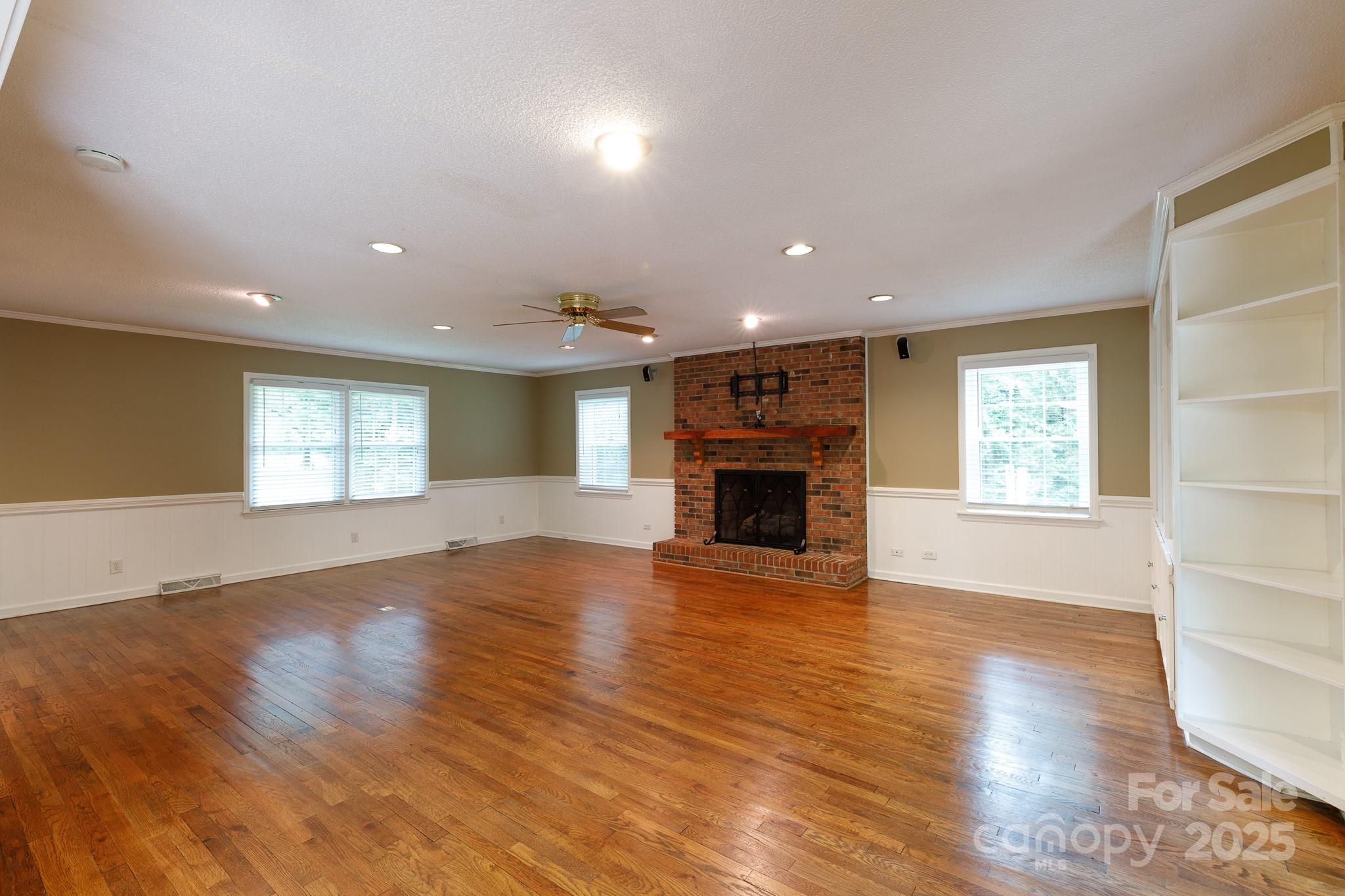 Camelot Woods - Residential