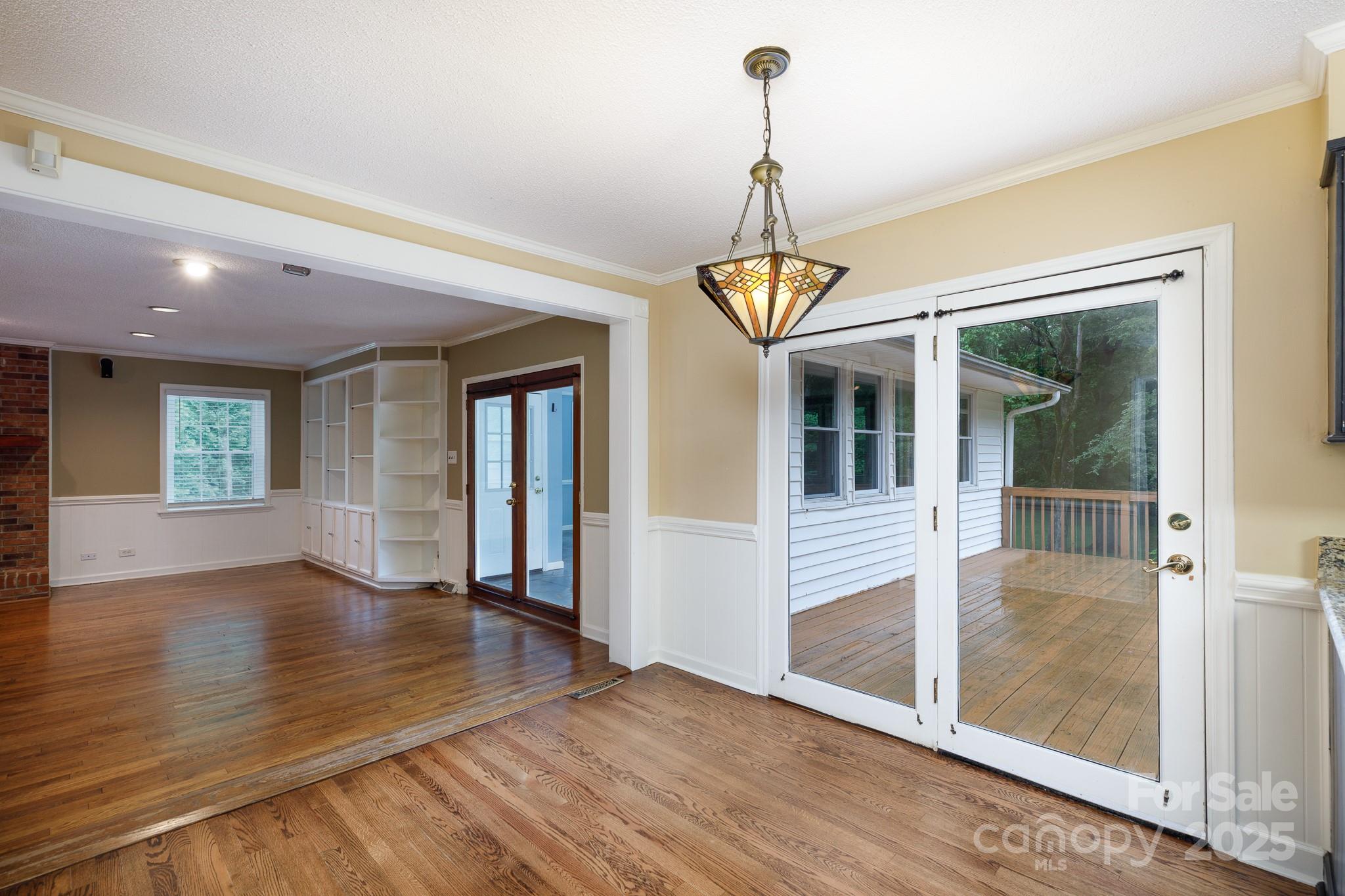 Camelot Woods - Residential