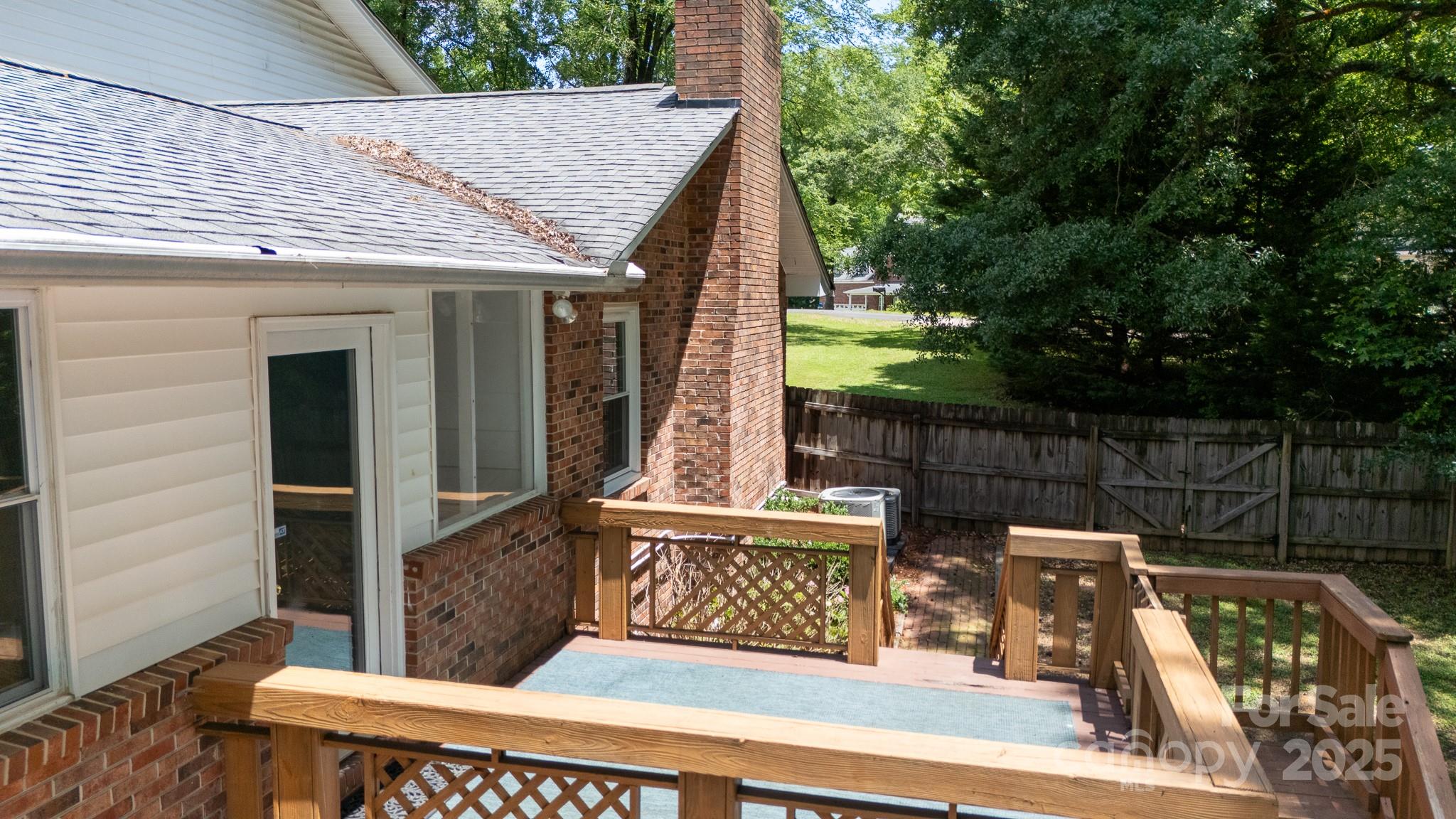 Camelot Woods - Residential