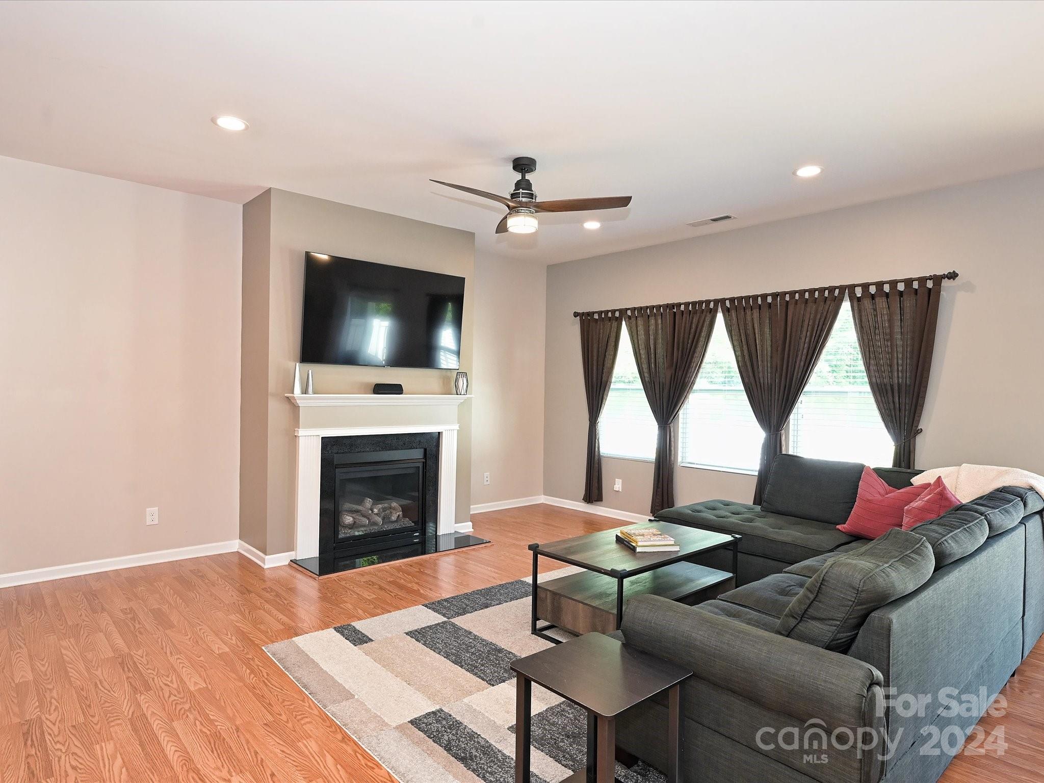 Creekshire Village - Residential