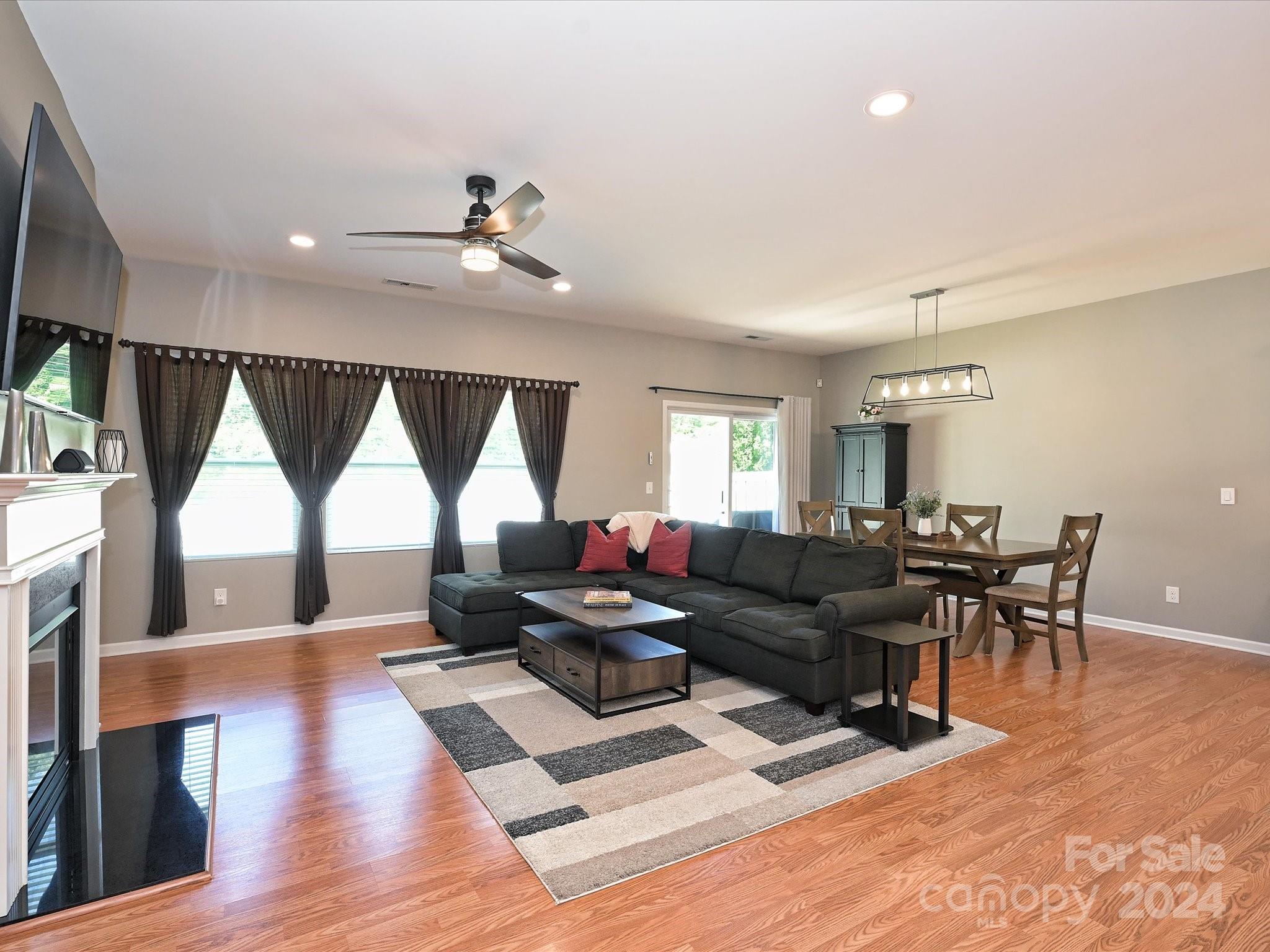 Creekshire Village - Residential