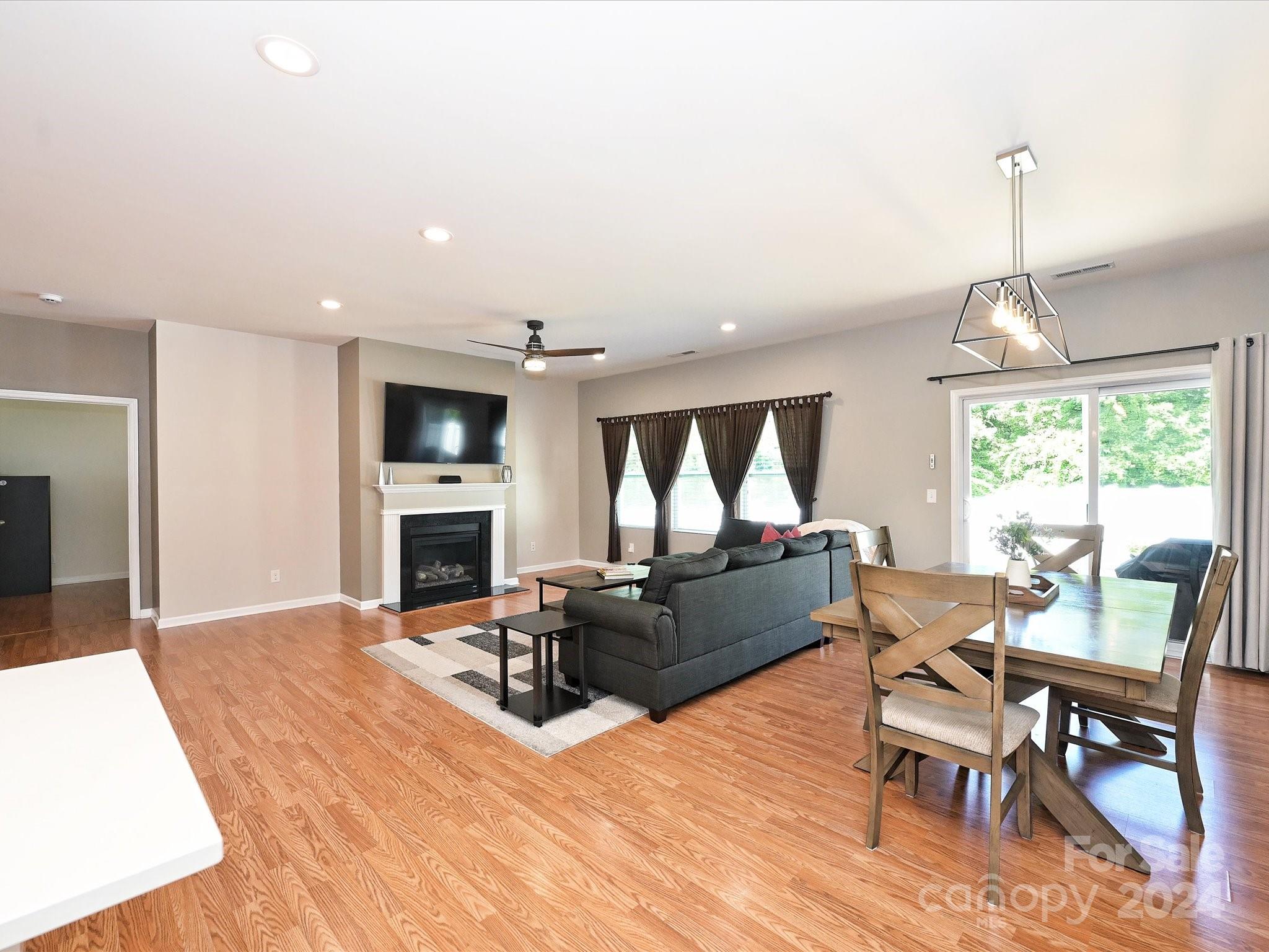 Creekshire Village - Residential