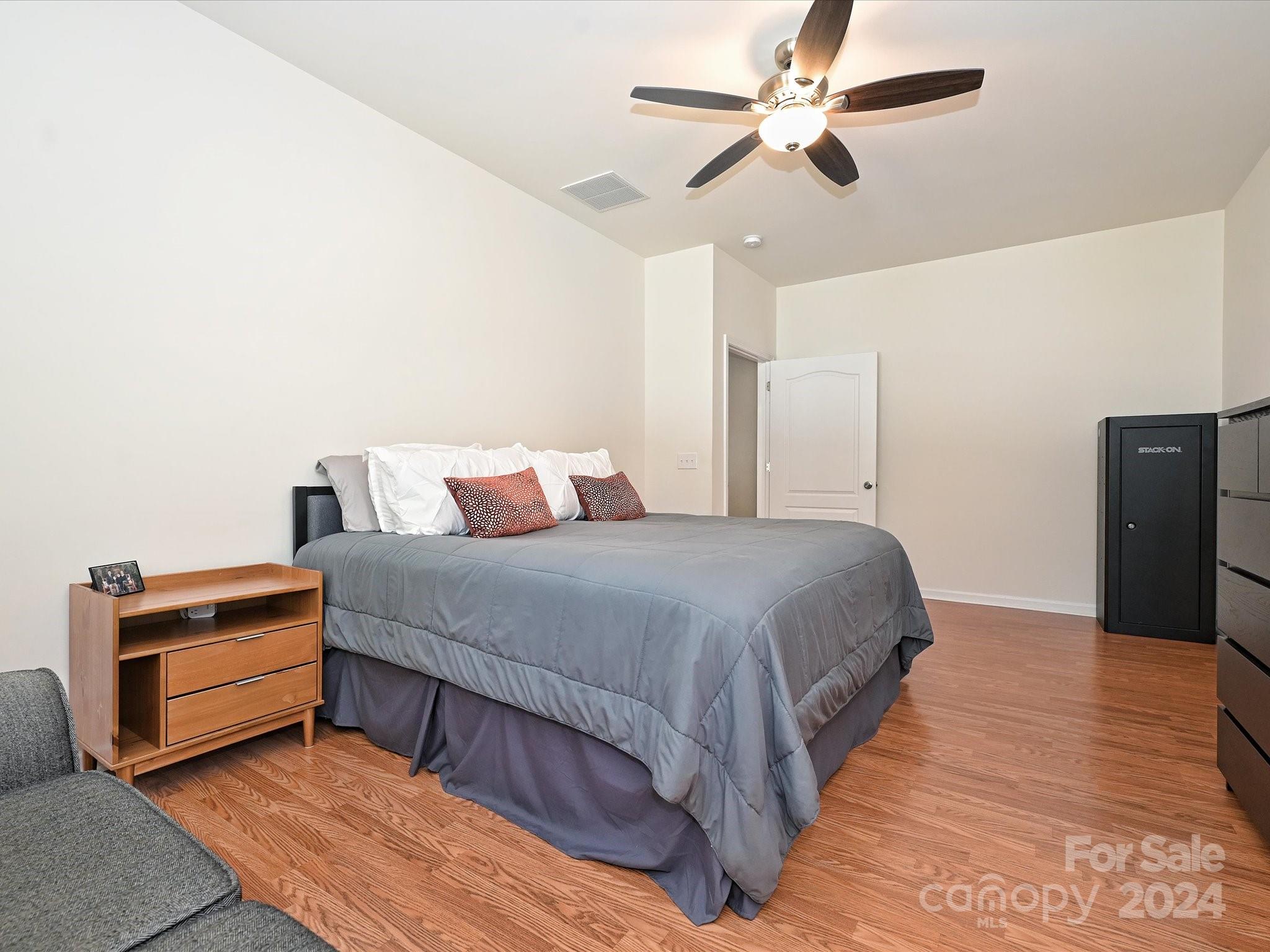 Creekshire Village - Residential
