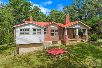 1305 Jenkins Valley Road Alexander NC 28701