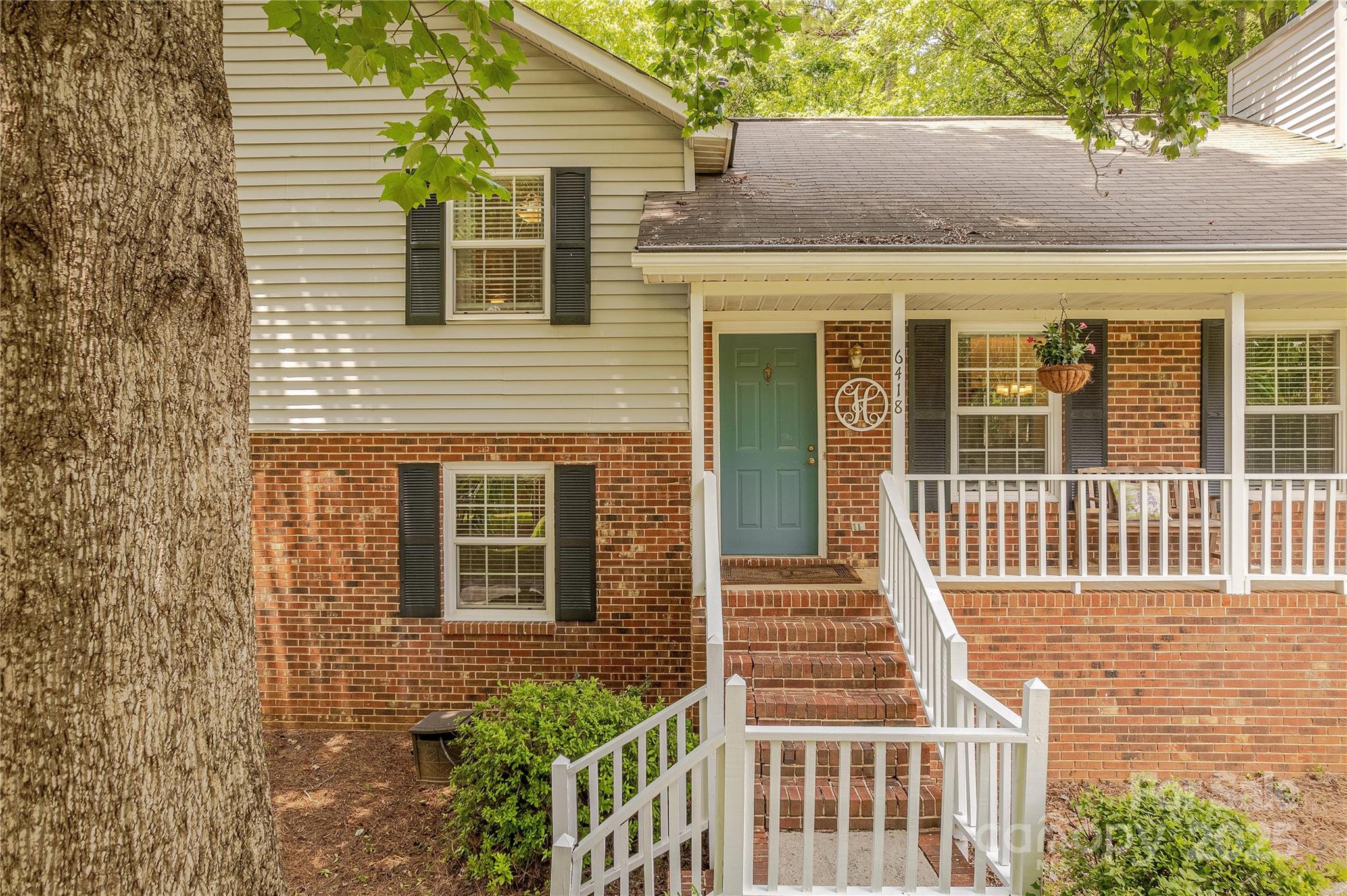 6418 Tivoli Court