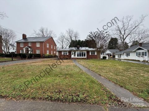 315 N Oak Street Lincolnton NC 28092