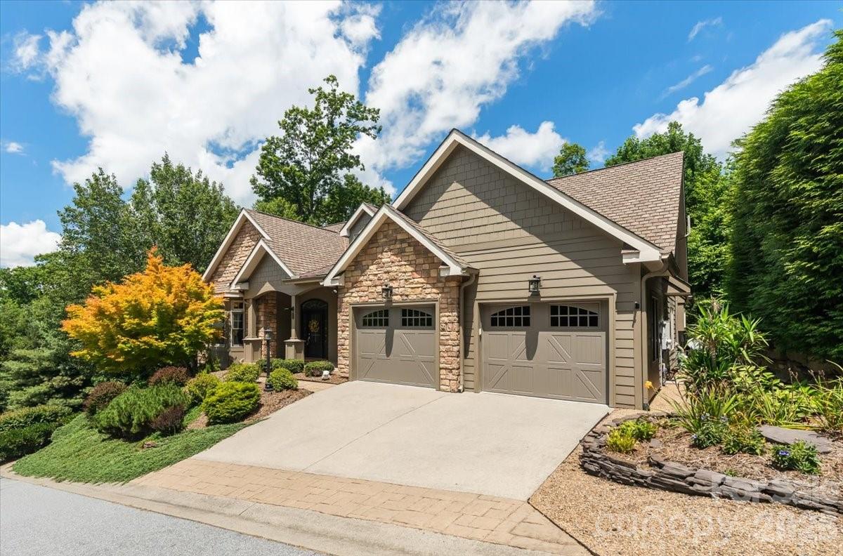 82 Wood Owl Court