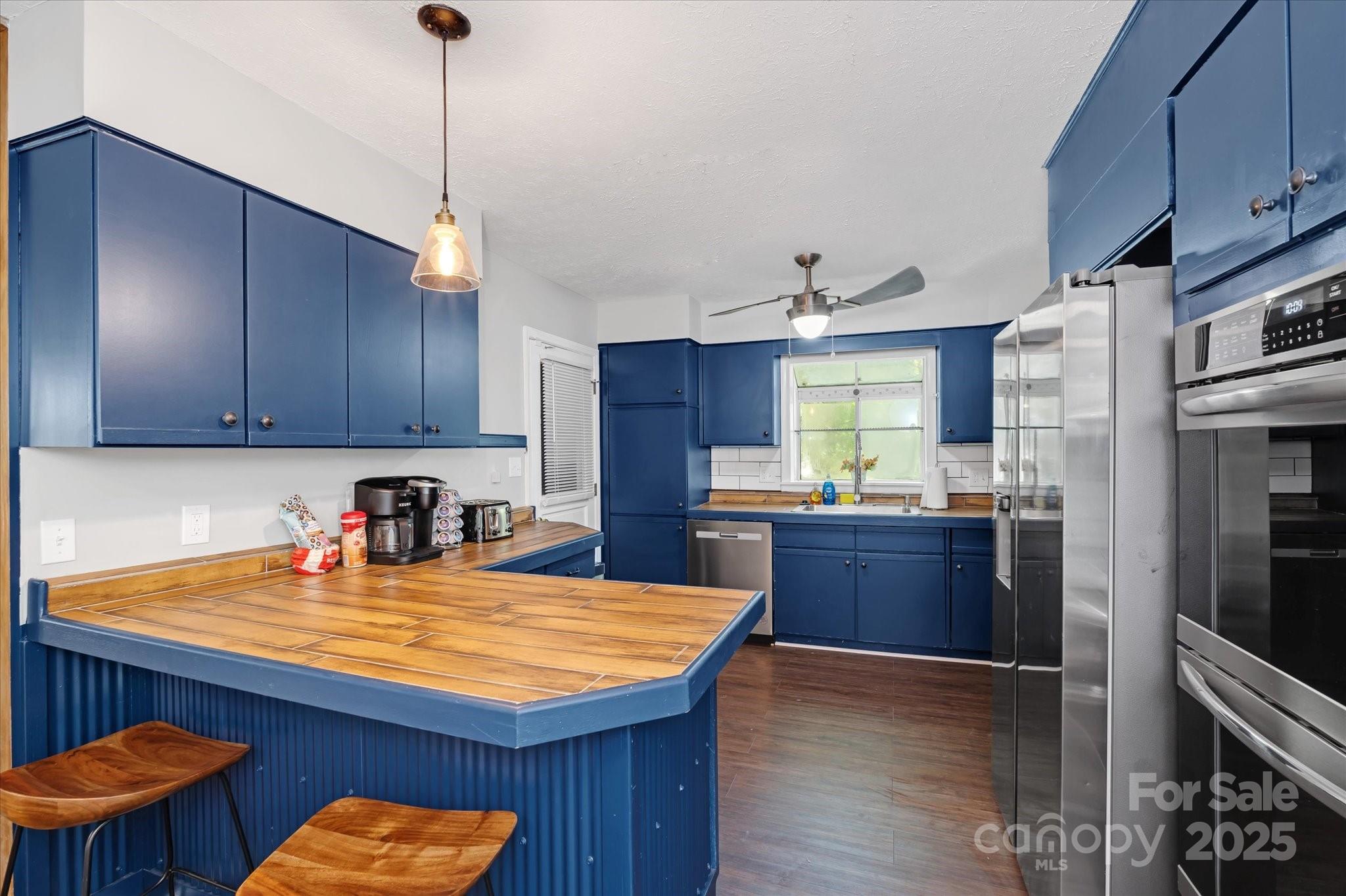 23 Springwood Drive