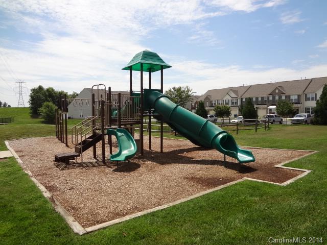 Autumn Cove At Lake Wylie - Residential