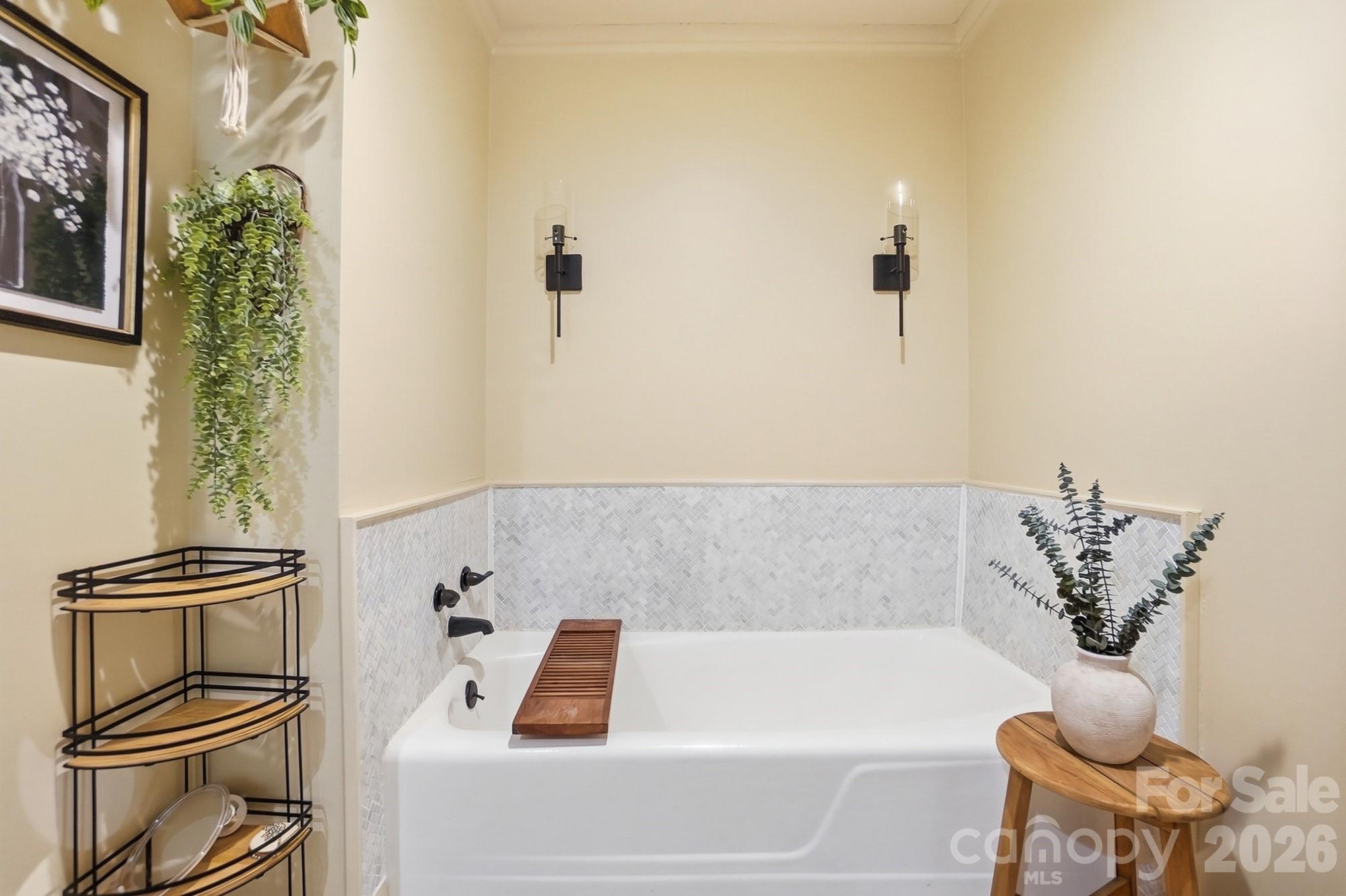 Armstrong Circle - Residential