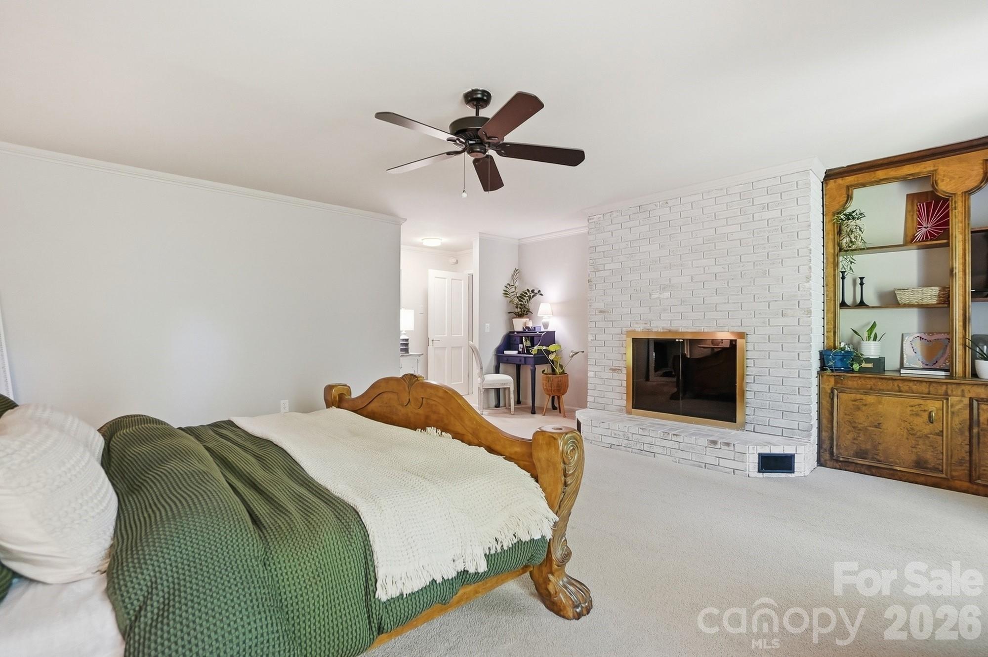 Armstrong Circle - Residential