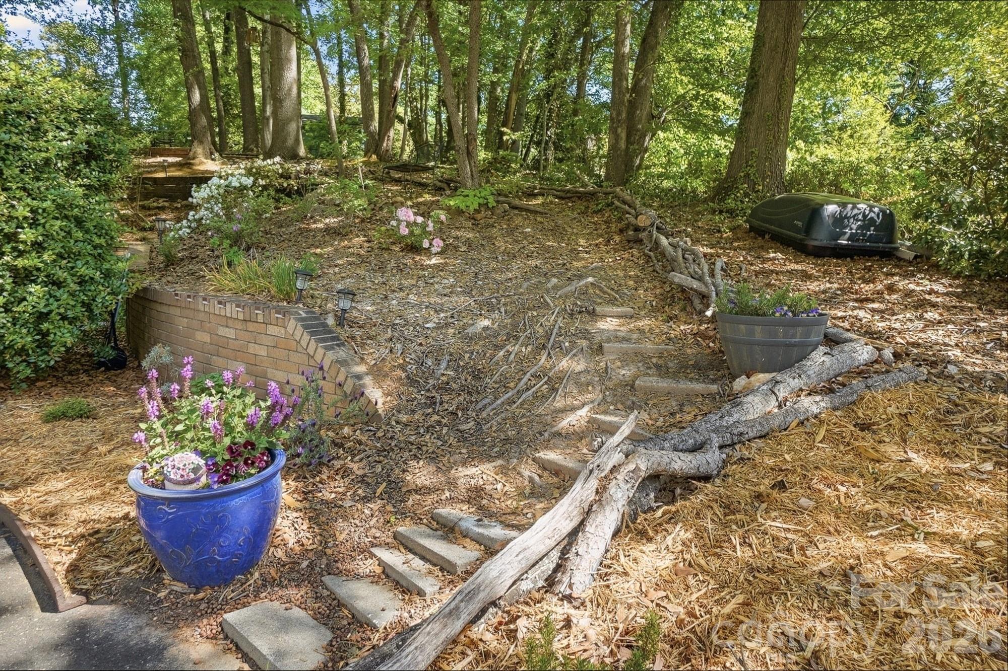 Armstrong Circle - Residential