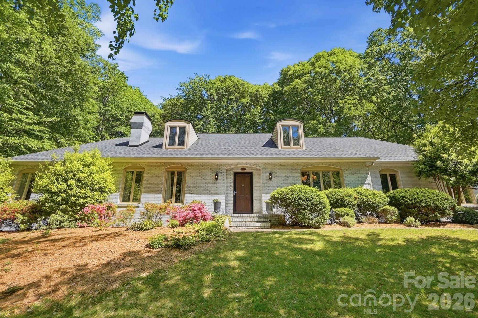 Armstrong Circle - Residential