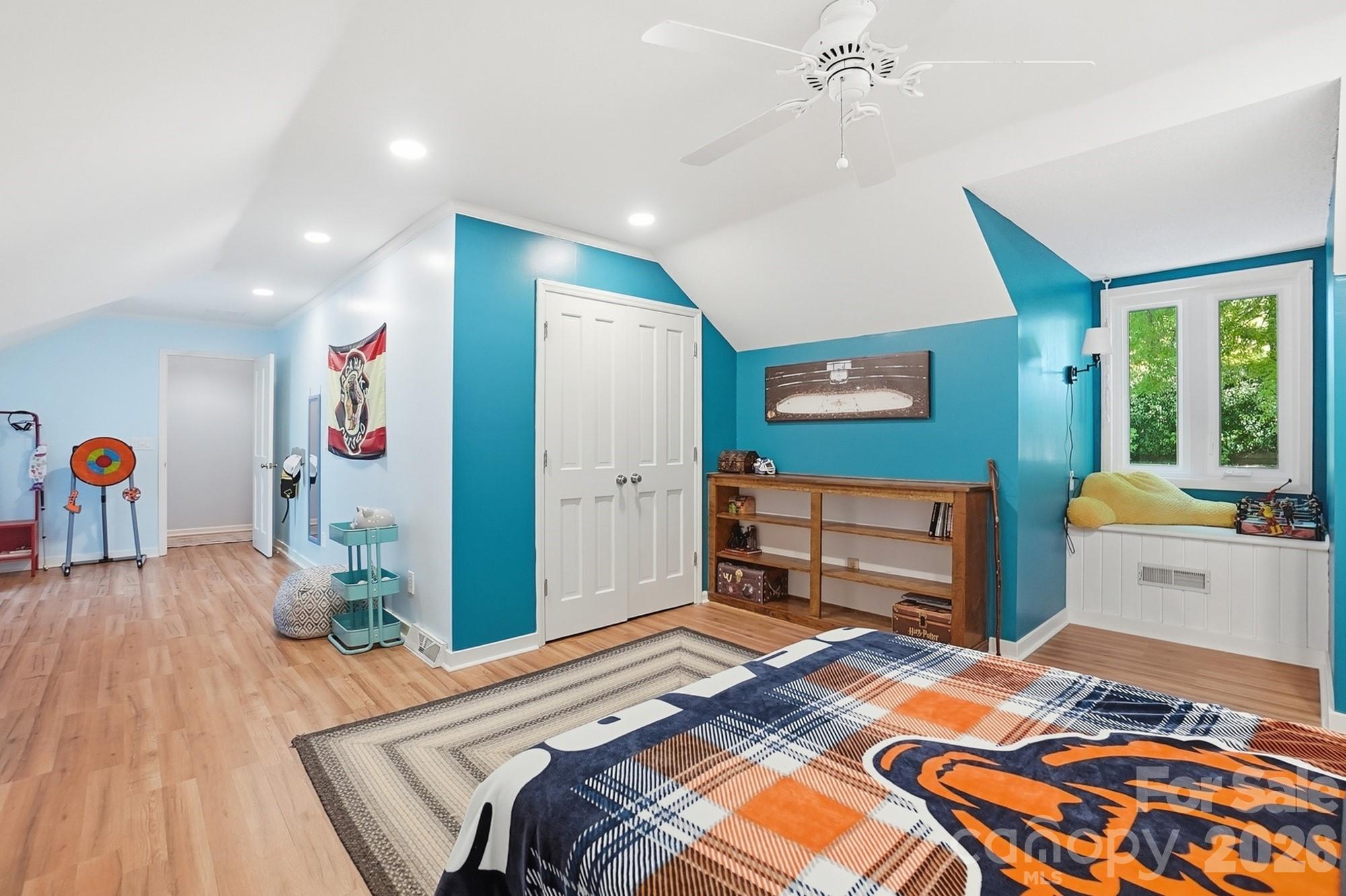 Armstrong Circle - Residential