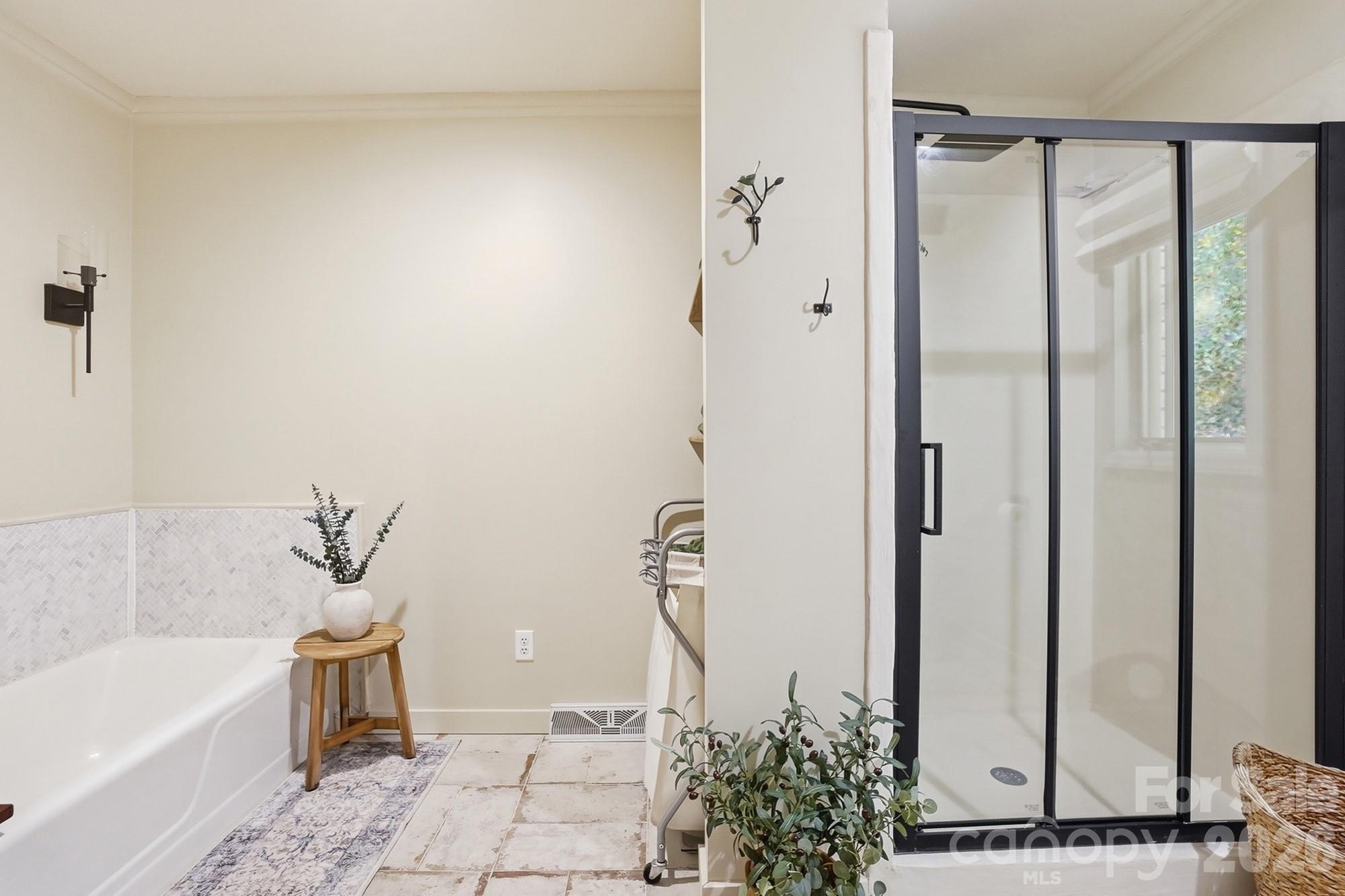 Armstrong Circle - Residential