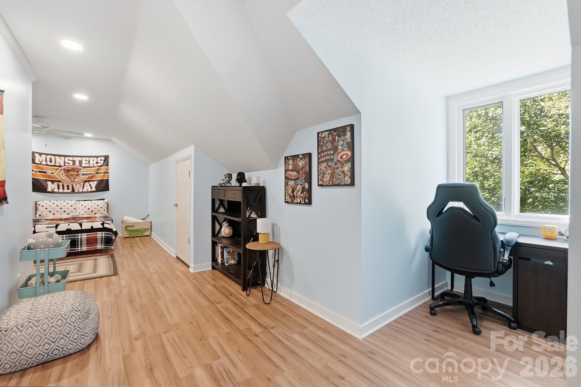 Armstrong Circle - Residential