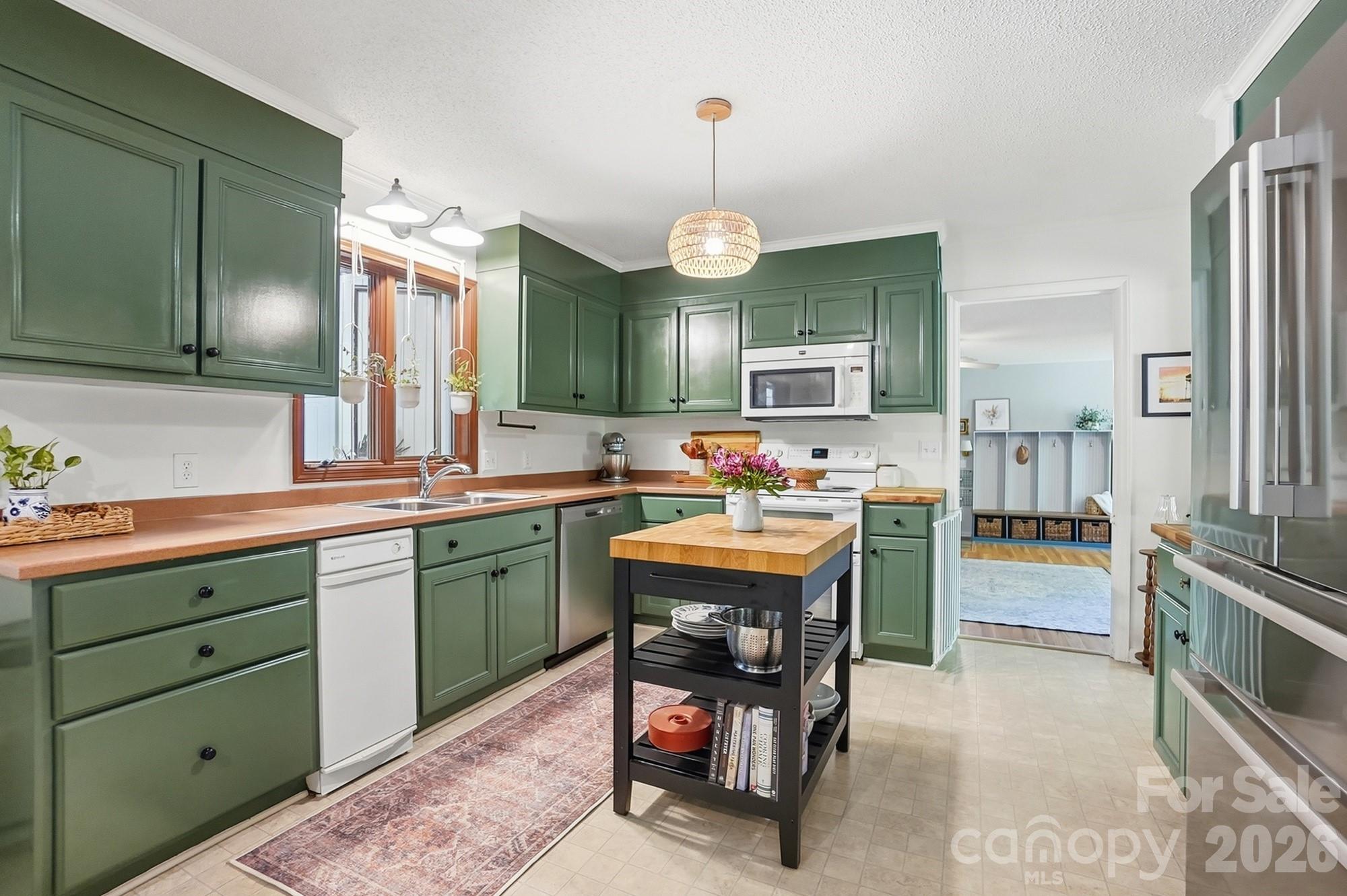 Armstrong Circle - Residential