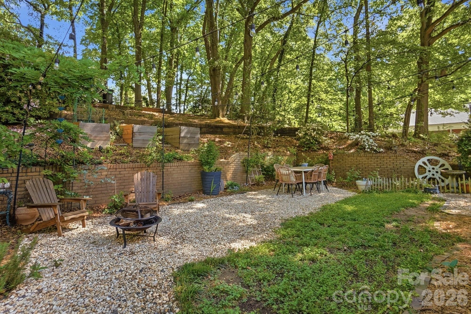 Armstrong Circle - Residential