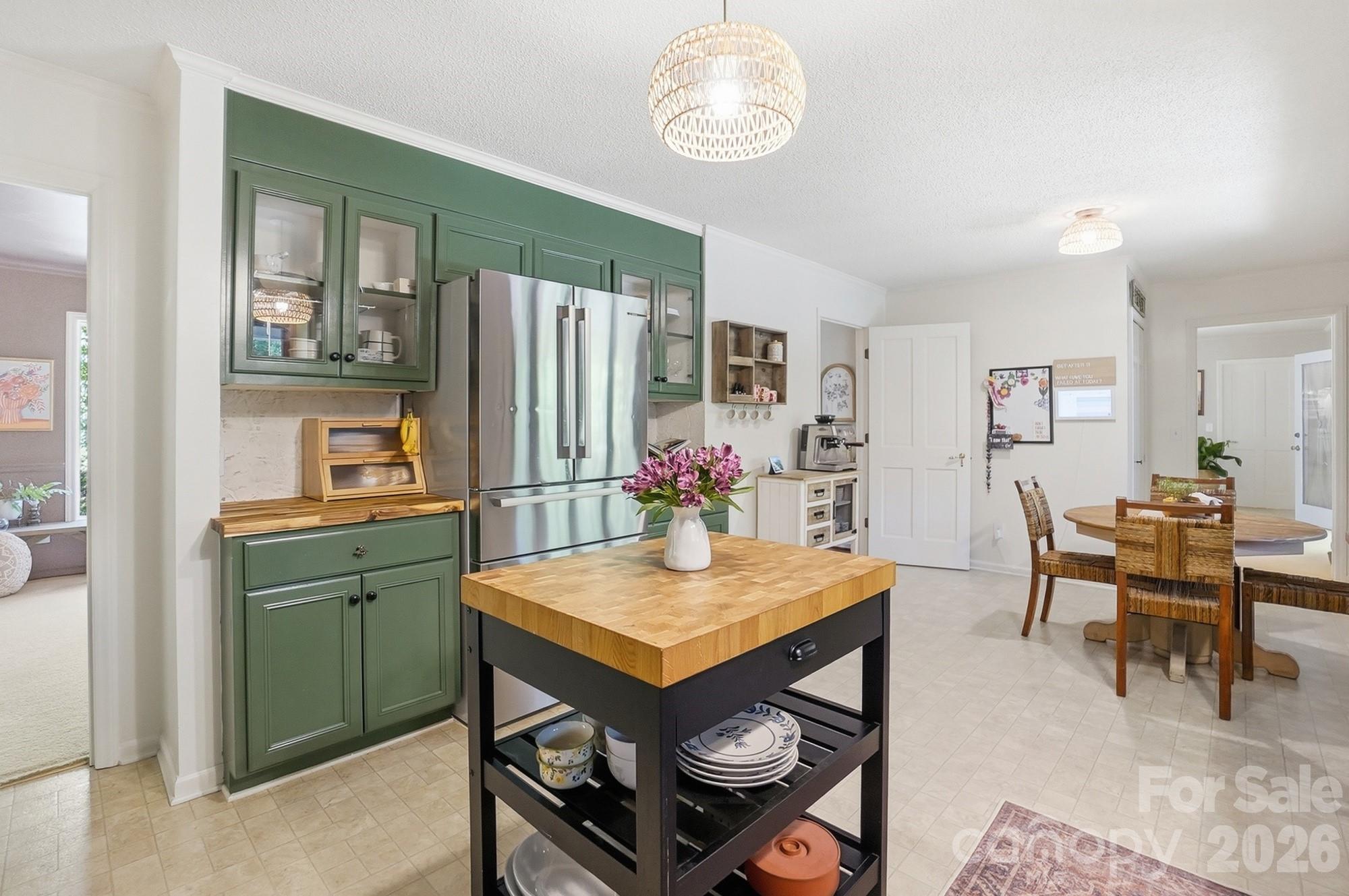 Armstrong Circle - Residential