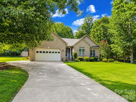 Photo of 1318 Stonewyck Drive, Salisbury, NC 28146 (MLS # 4413759)