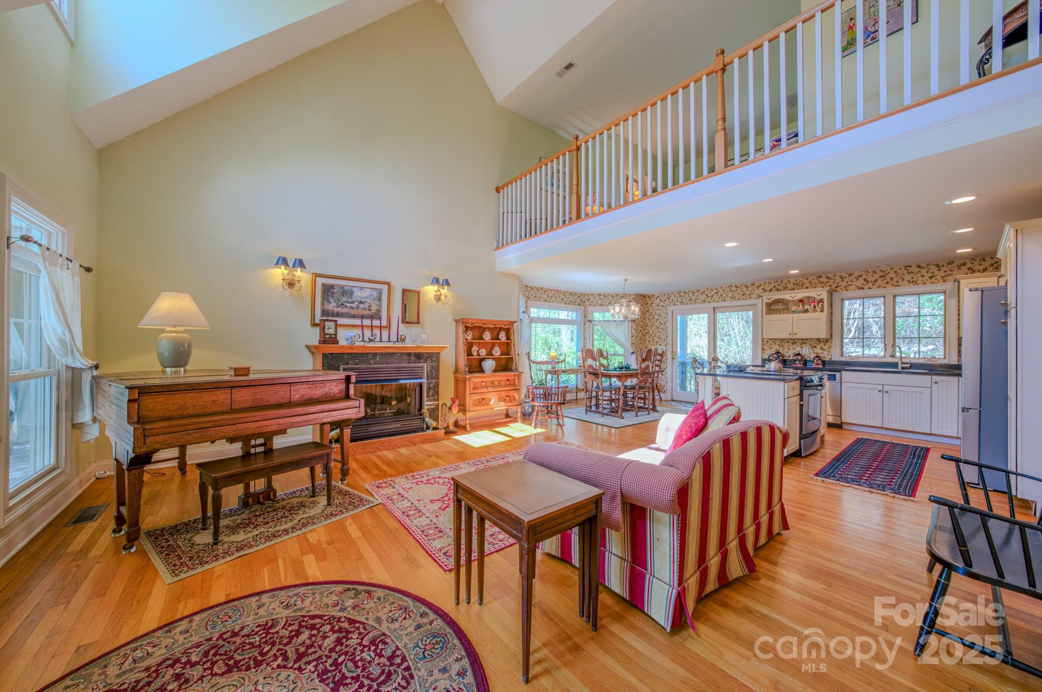 161 Hamburg Mountain Road