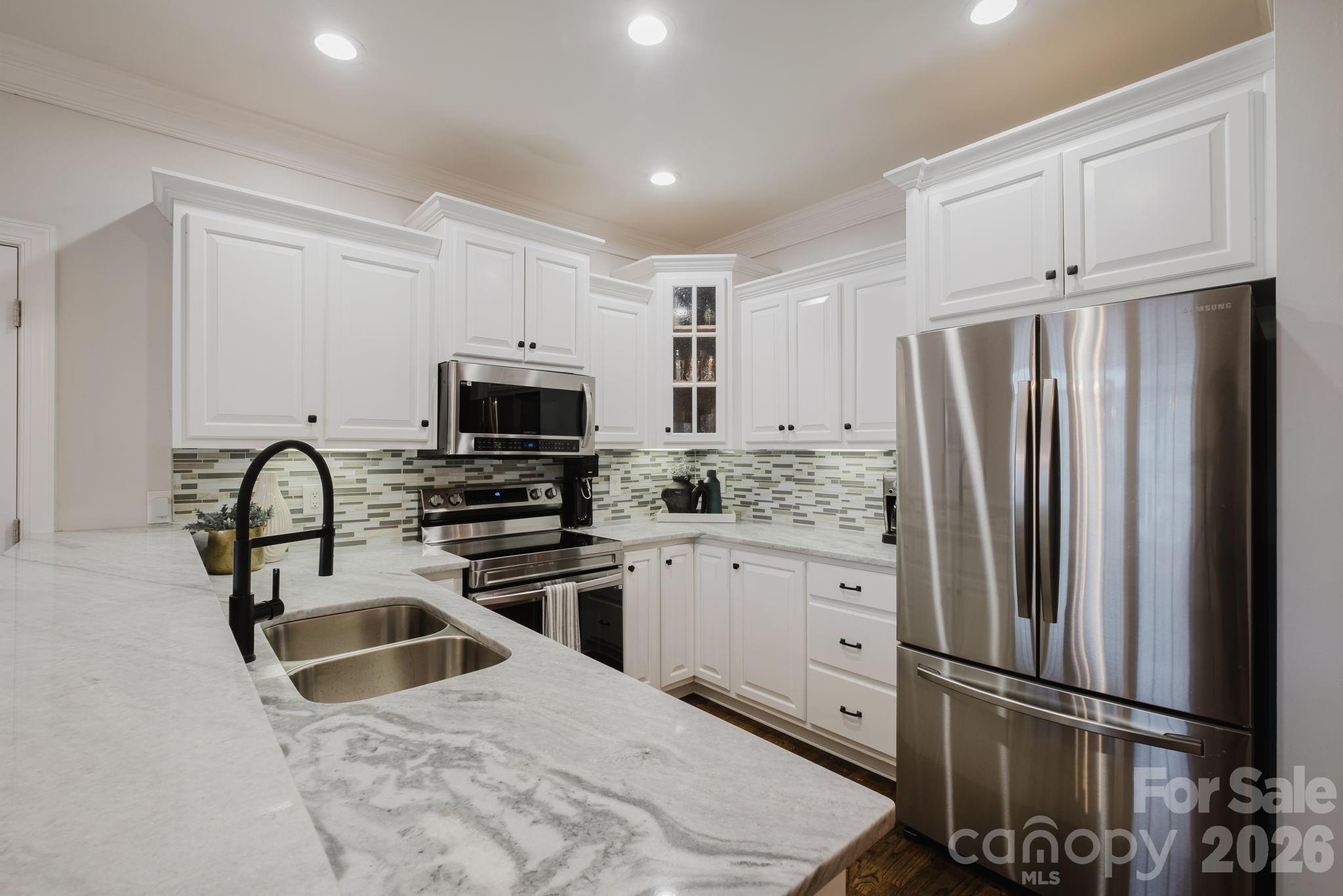 Villa Heights - Residential