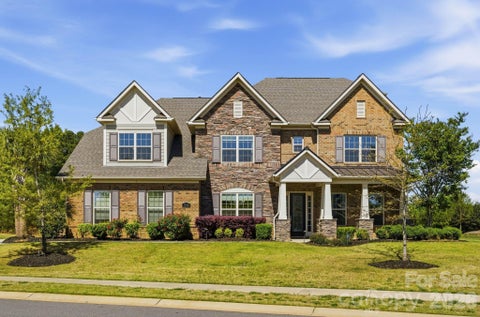 Photo of 1020 Liggets Drive, Matthews, NC 28104 (MLS # 4369265)