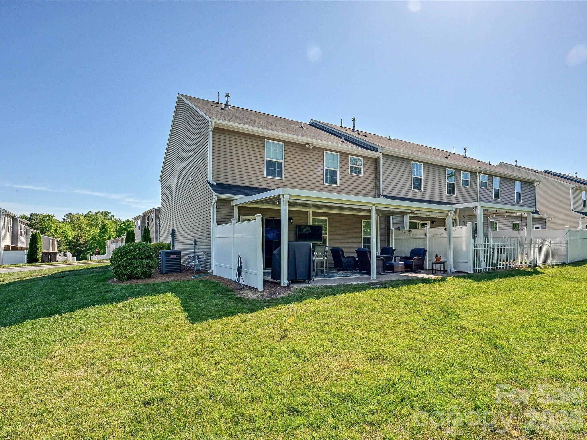 Mariners Pointe at Smithstone - Residential