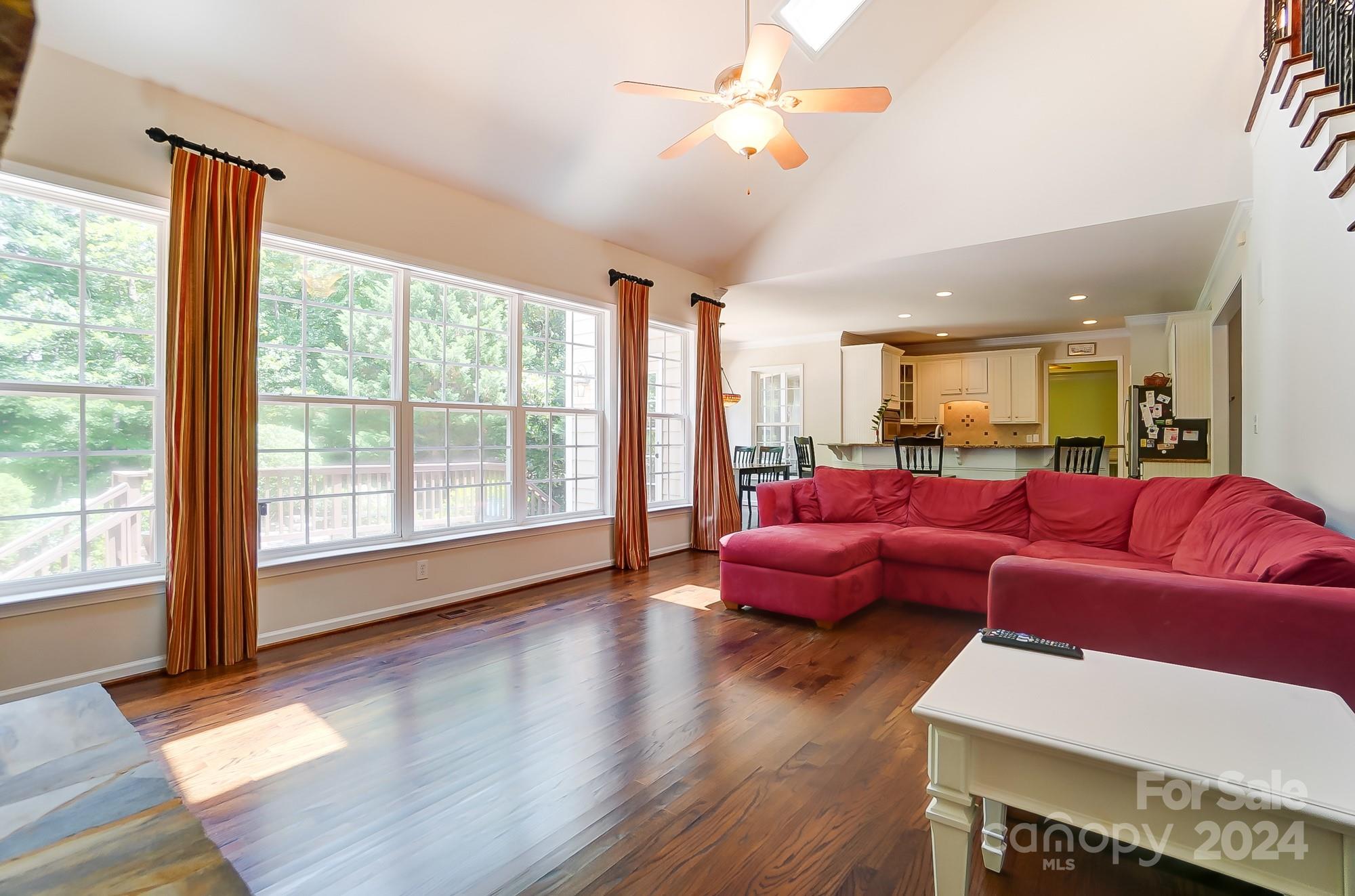 Tega Cay - Residential