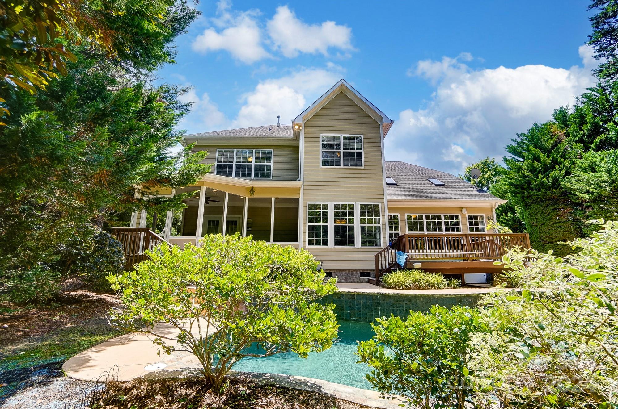 Tega Cay - Residential