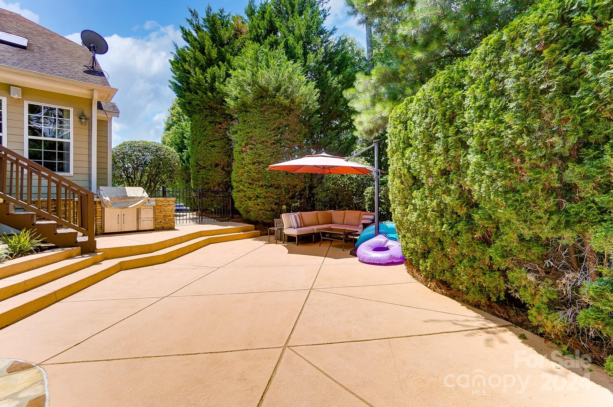 Tega Cay - Residential