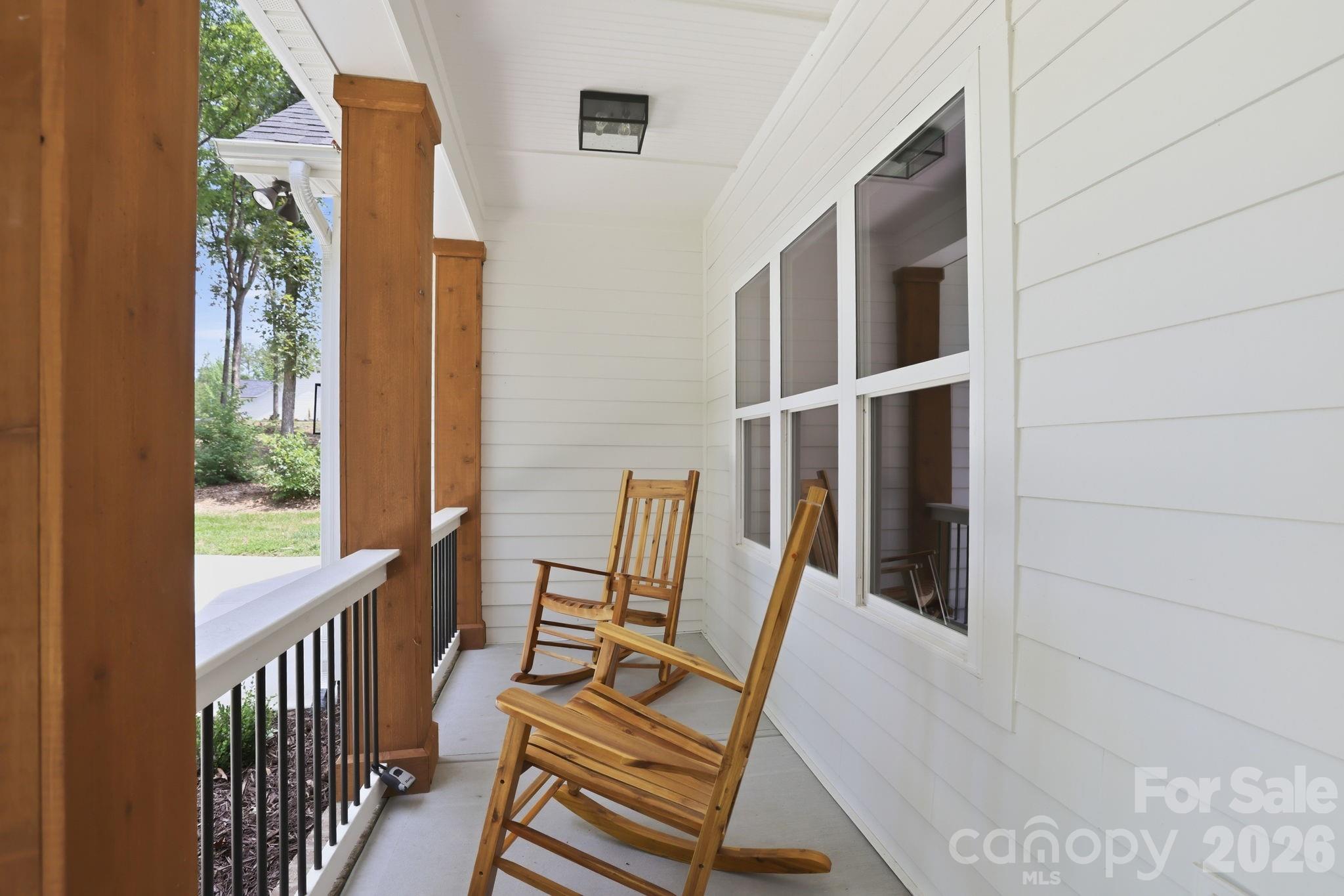 1004 E Sandy Ridge Road