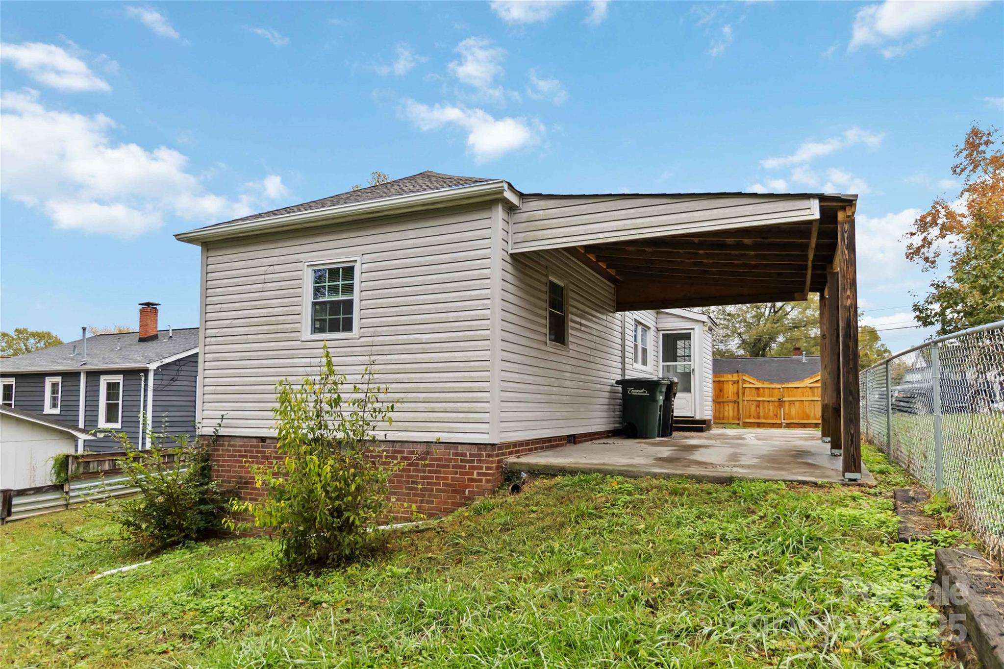 233 Jefferson Avenue NE