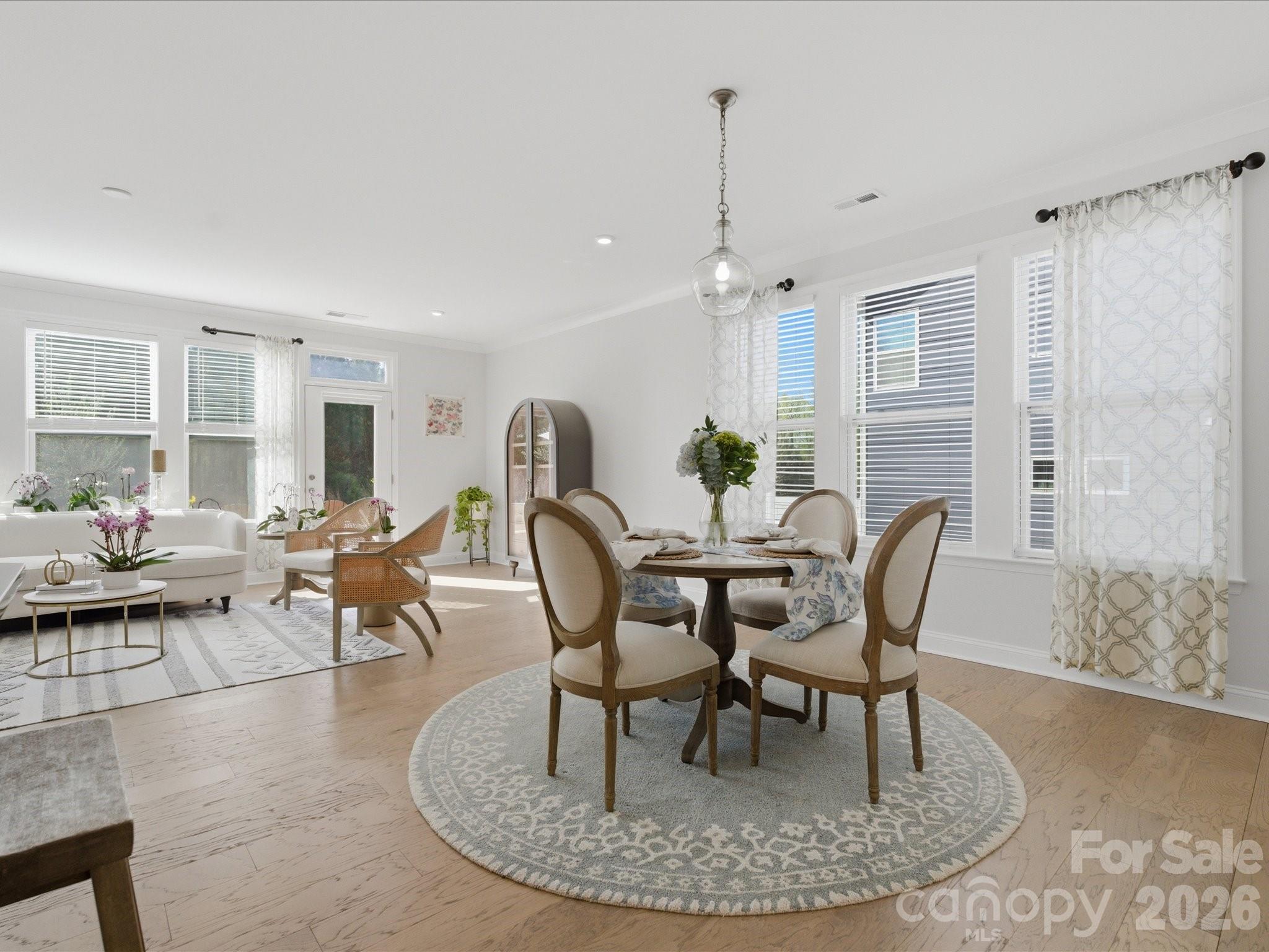 2045 Suttonview Road