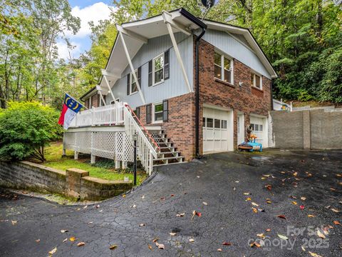 Photo of 190 Long John Drive, Hendersonville, NC 28791 (MLS # 4308563)